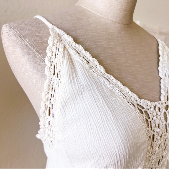 AMERICAN EAGLE Cream Crochet Bohemian Romper - Picture 5 of 16